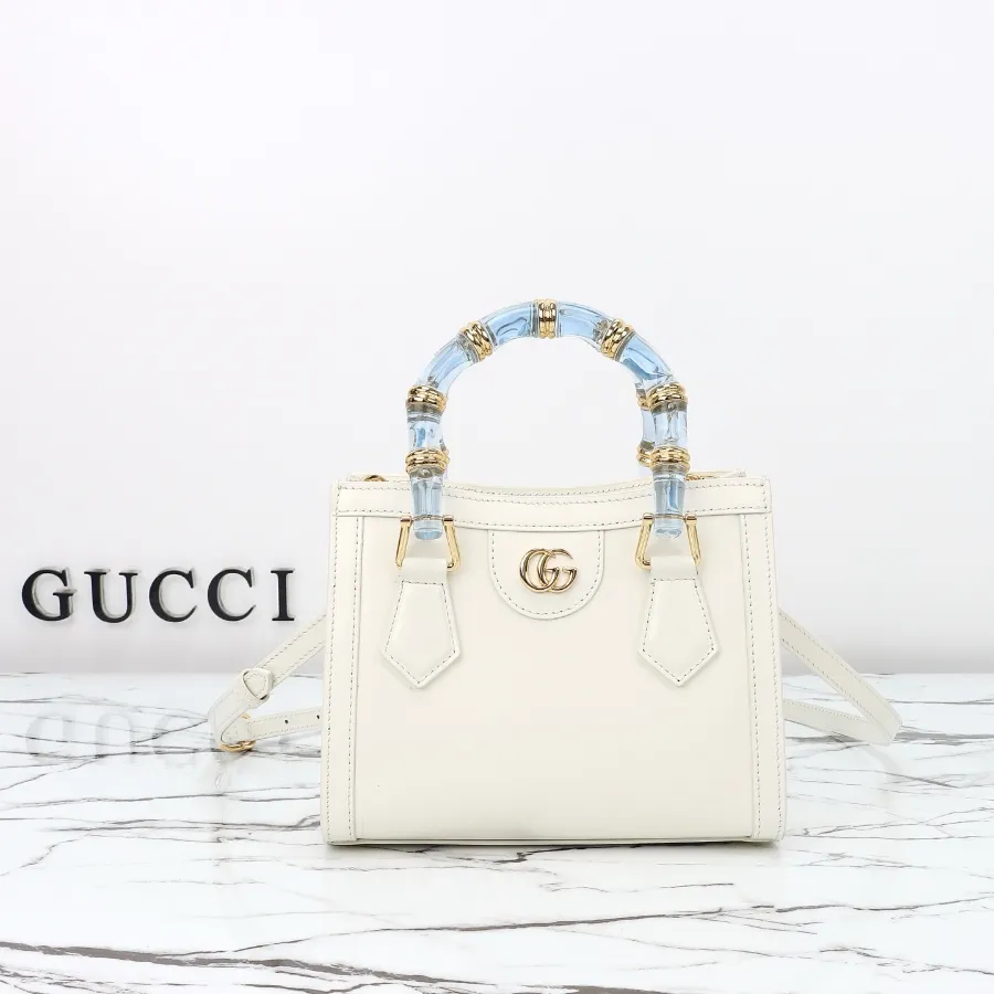 GUCCI 디아나 미니 파이썬 토트백 화이트 #832936.JPG