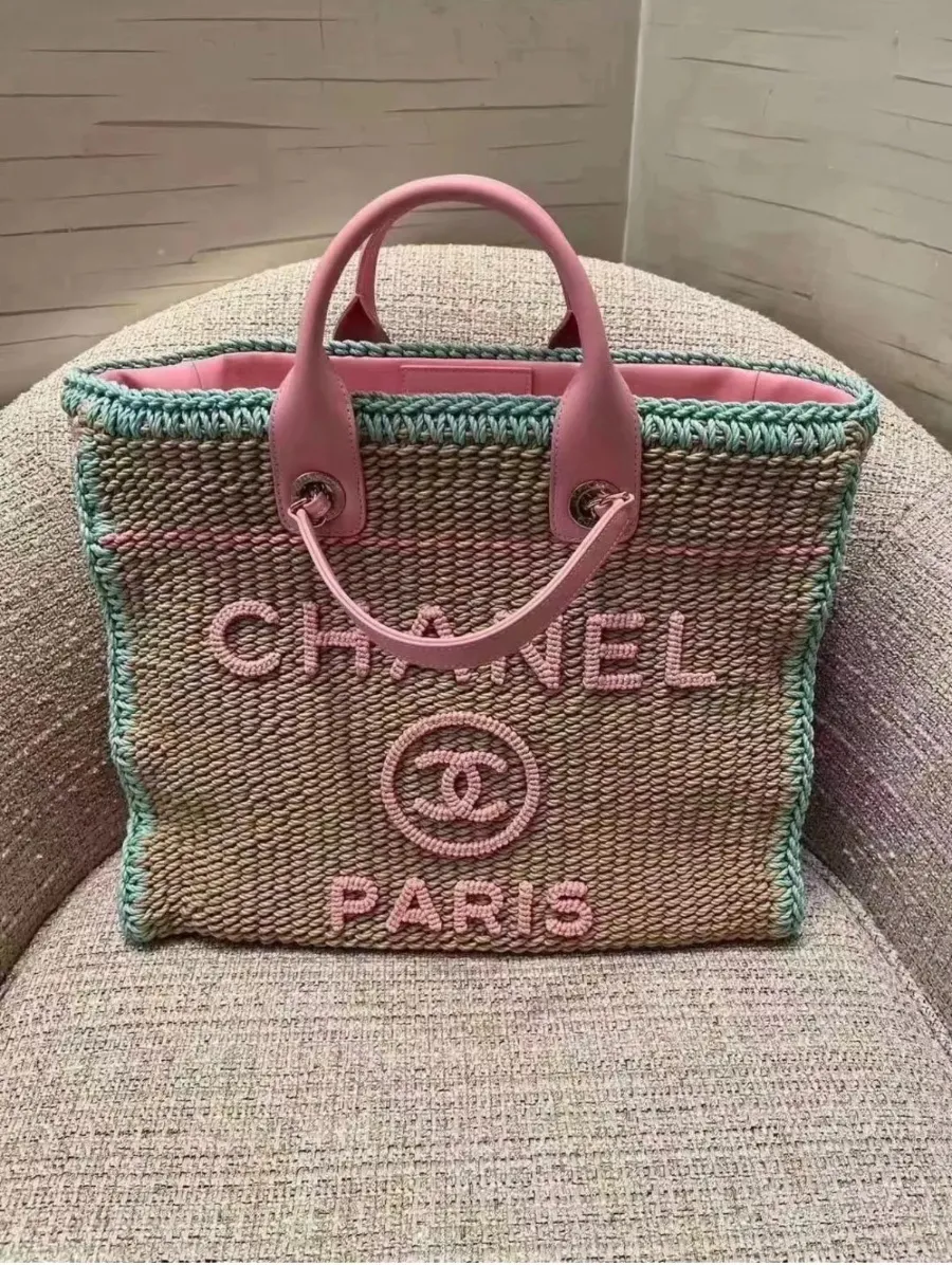 chanel_1602969_front.jpg