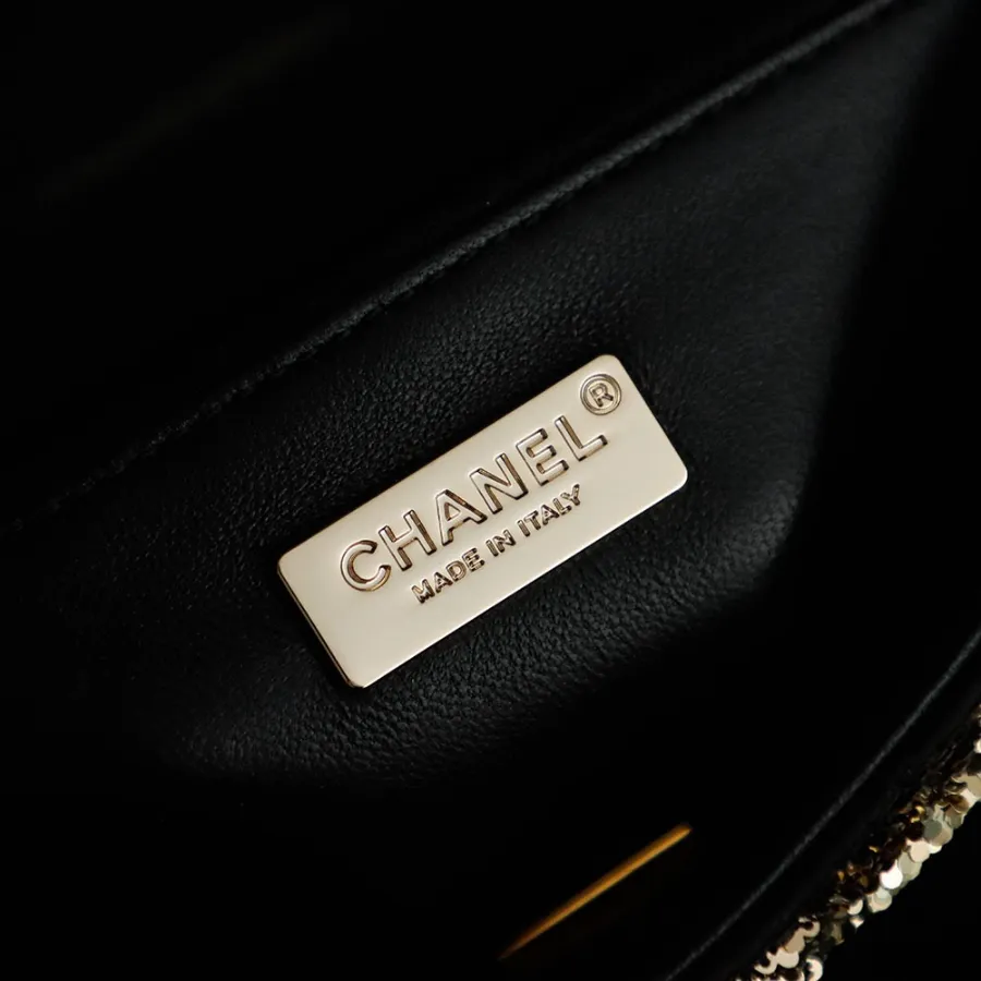 chanel_as4298_detail_04.jpg