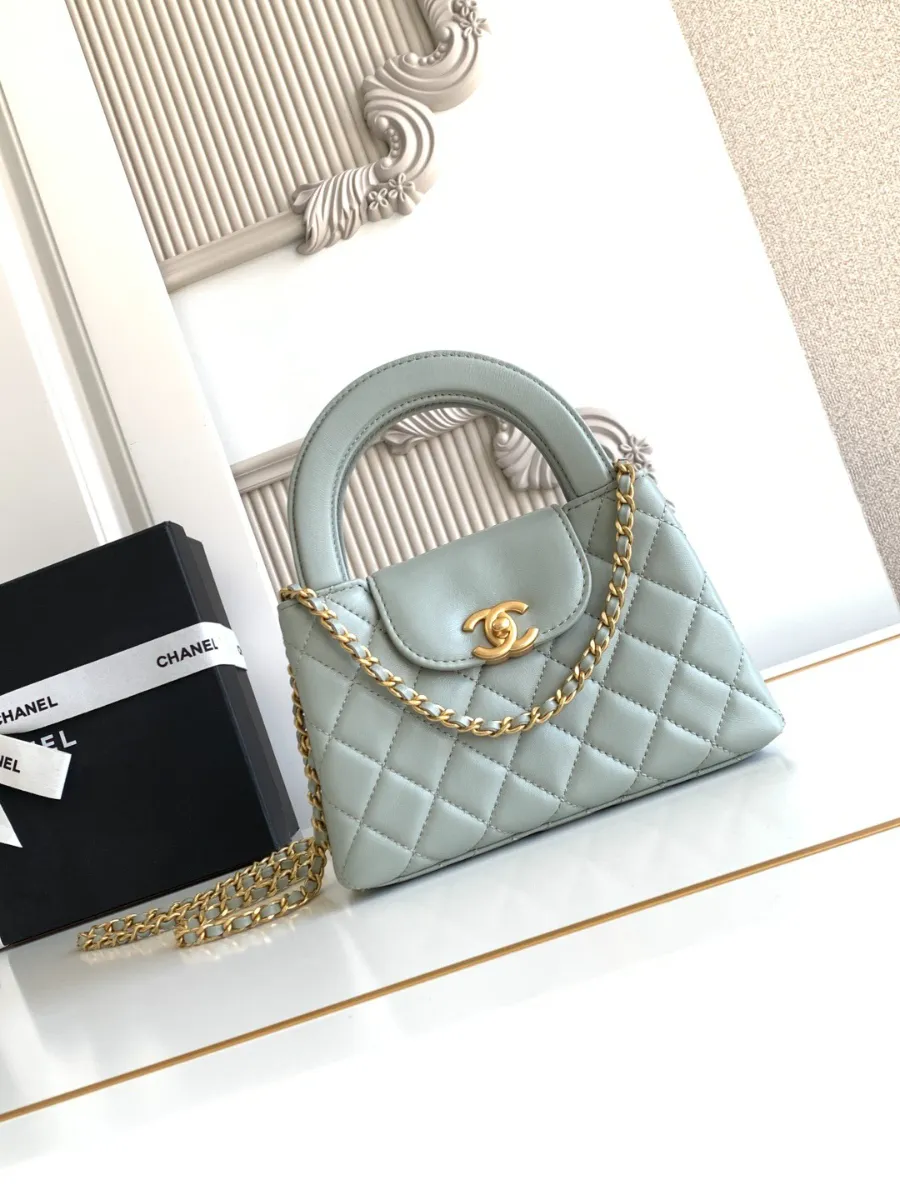 chanel_lambskin_kellybag_as4416_front.jpg