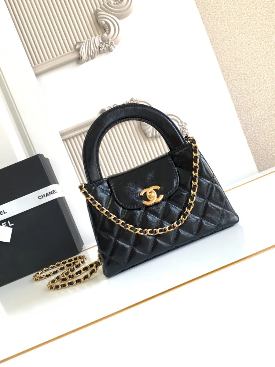 chanel_lambskin_kellybag_as4416_front.jpg