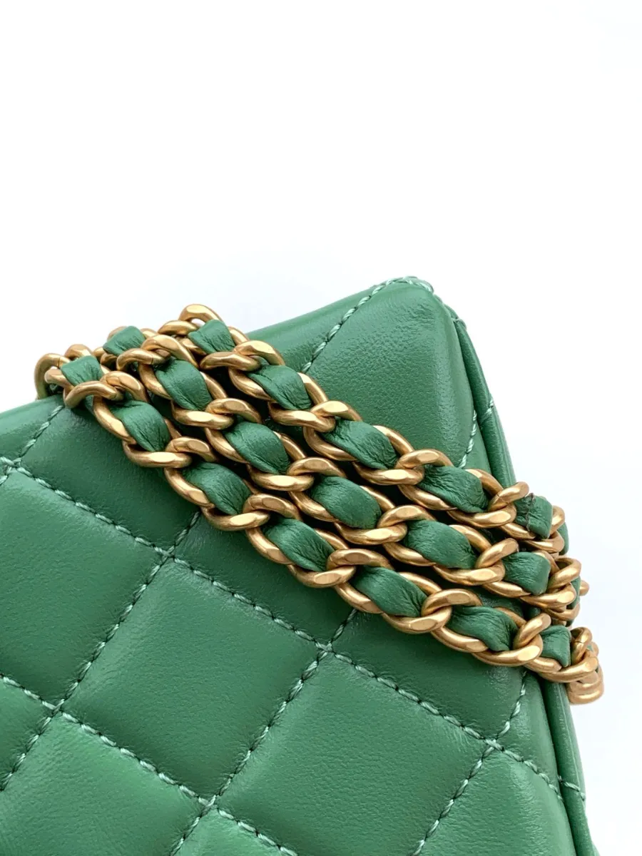 chanel_calfskin_kellybag_as4416_detail_03.jpg