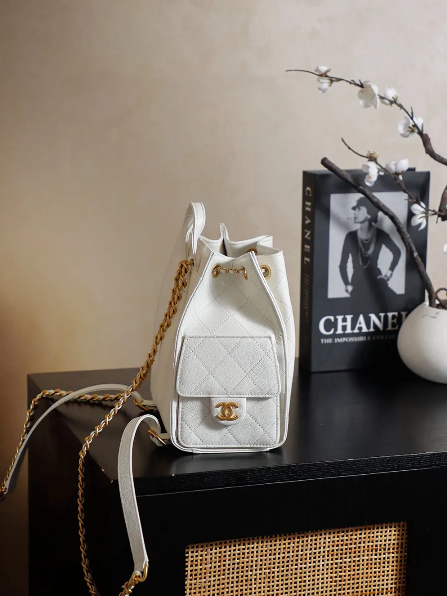 chanel_25b_double_shoulder-bag_backpack_as5600_side.jpg