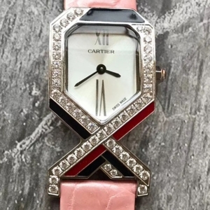 Cartier Diagonale 까르띠에 디아고날 여성 쿼츠 시계 실버 악어가죽 핑크밴드