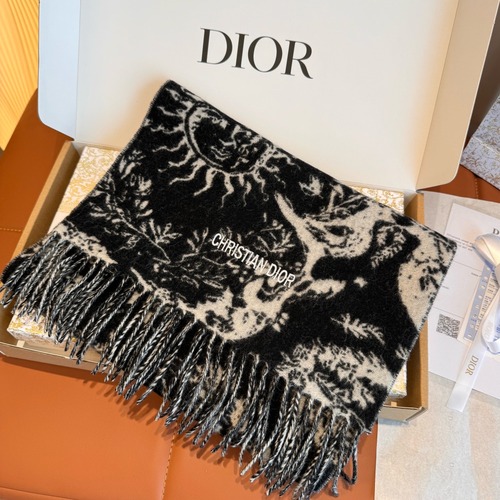 DIOR 디올 2025 태양 모티브 양모 머플러