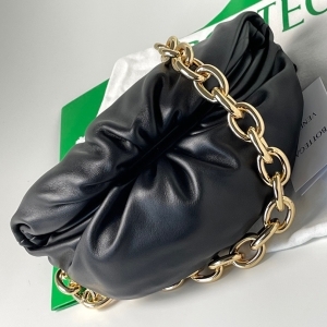 Bottega Veneta 보테가 베네타 2022 파우치 벨트백 22cm (2색)