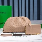 베네타 레더 BV社