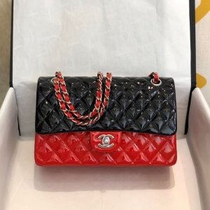 Chanel 샤넬 클래식 미디엄 플랩백 25cm (11월)