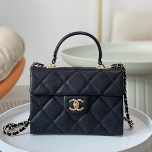 Chanel 샤넬 핸들 장식 플랩백 21cm (2색) (4월)