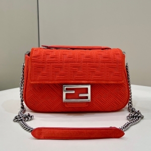 FENDI 펜디 2023 바게트 숄더백 24cm (2색)