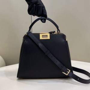 FENDI 펜디 2023 스몰 피카부백 27cm (3색)
