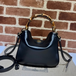 Gucci 구찌 2023 다이애나 스몰 숄더백 24cm (3색) 746251