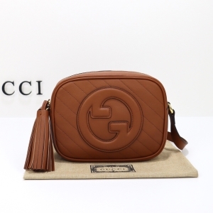 Gucci 구찌 2023 블론디 스몰 숄더백 21cm (2색) 742360