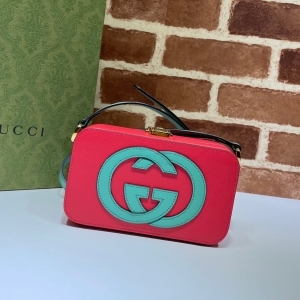 Gucci 구찌 2023 인터로킹 G 미니 숄더백 17cm (12월)