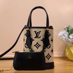 Louis Vuitton 루이비통 2023 나노 버킷백 17cm M82418