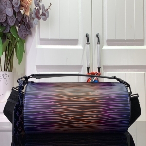 Louis Vuitton 루이비통 2023 소프트 폴로숑 33cm