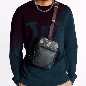 Louis Vuitton 루이비통 2023 아마조네 슬링백 21cm M45439