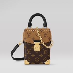 Louis Vuitton 루이비통 2023 카메라 박스 17.6cm M82465