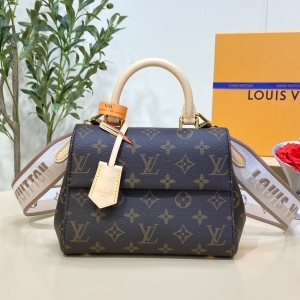 Louis Vuitton 루이비통 2023 클루니 미니 20cm M46055