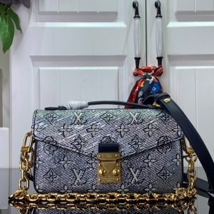 Louis Vuitton 루이비통 2023 포쉐트 메티스 이스트 웨스트 21.5cm M22834