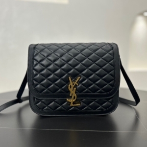 Saint Laurent 생로랑 2023 퀄팅 솔페리노 사첼백 22cm 733704