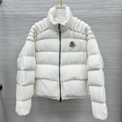Moncler 몽클레어 Moncx ChristoPher Raxxy 3D 퀼팅 라벨 다운 자켓 9568F00