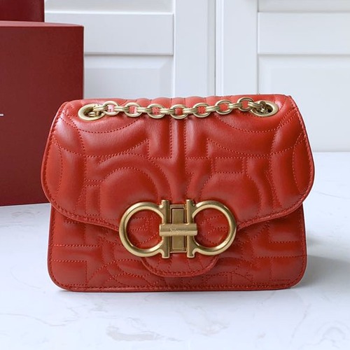 SALVATORE FERRAGAMO 살바토레 페라가모 FW2024 Gancini 퀼팅 가죽 숄더백