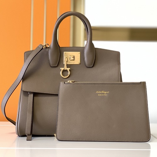 Ferragamo 살바토레 페라가모 FW2023 Gancini 잠금장치 토트백