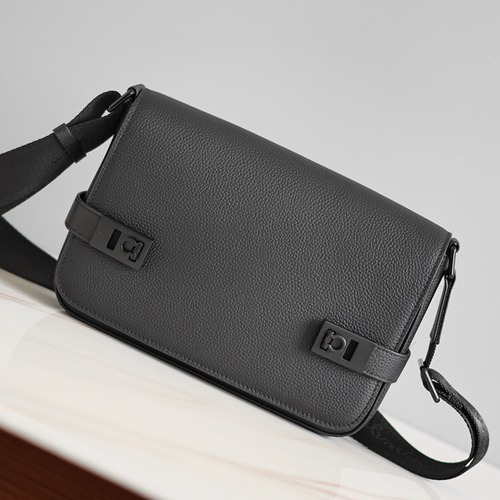 FERRAGAMO 페라가모 FW2023 Gancini 크로스백