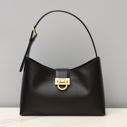 Ferragamo 살바토레 페라가모 FW2023 Trifolio Gancini 숄더백