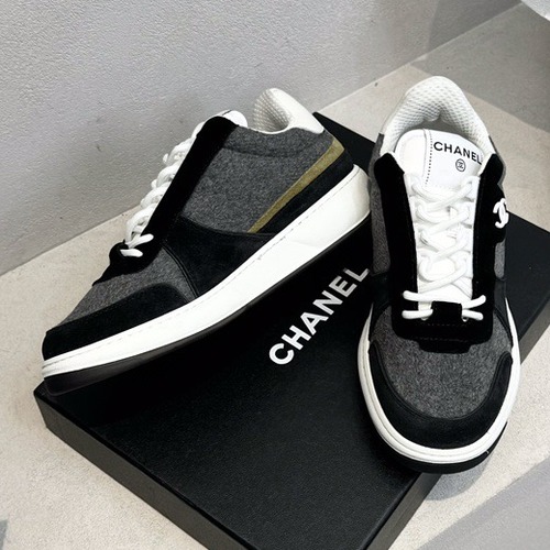 Chanel 샤넬 코코 로고 울 패브릭 스니커즈