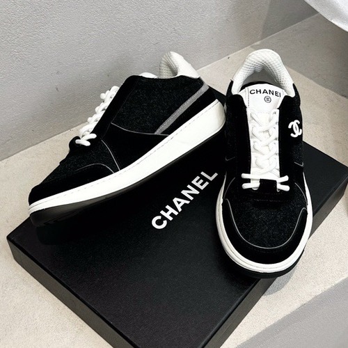 Chanel 샤넬 코코 로고 울 패브릭 스니커즈