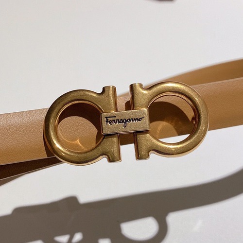 Salvatore Ferragamo 살바토레 페라가모 간치니 소가죽 슬림 벨트