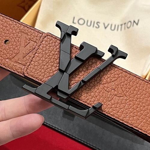 Louis Vuitton 루이비통 루이 비통 토고 패턴 소가죽 남성 벨트