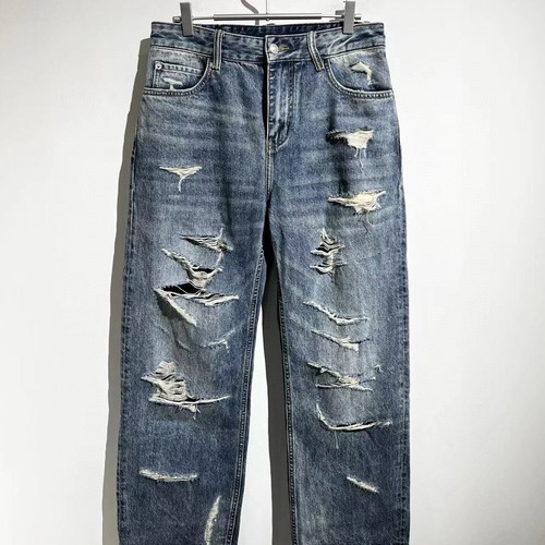 BALENCIAGA 발렌시아가 SS2023 찢어진 디테일 청바지