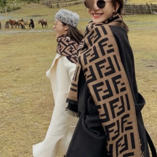 FENDI 펜디 FF 로고 스카프