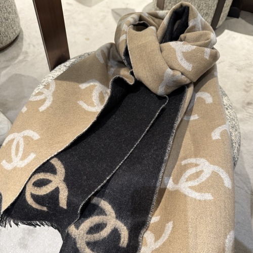 CHANEL 샤넬 로고 패턴 스카프 블랙